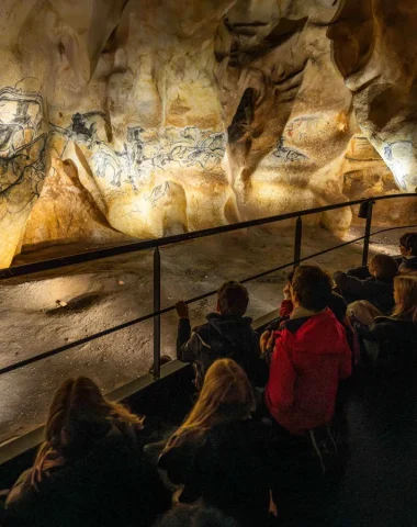 Children at Grotte Chauvet 2 Pont d'Arc