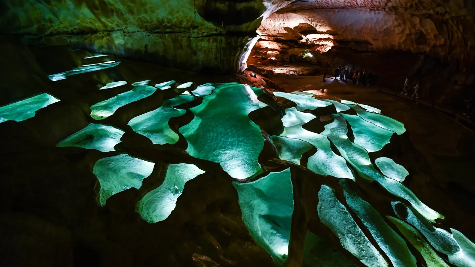 Saint-Marcel-d'Ardèche cave