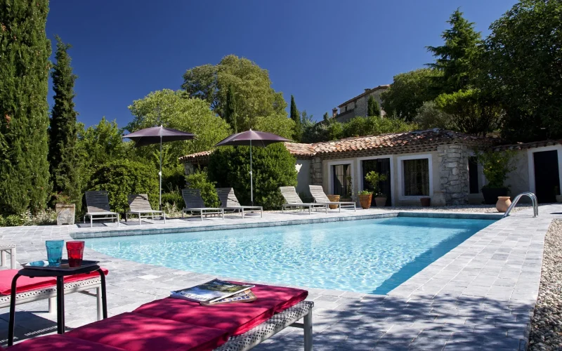 Outdoor area with swimming pool of the “La Santoline” hotel in Beaulieu