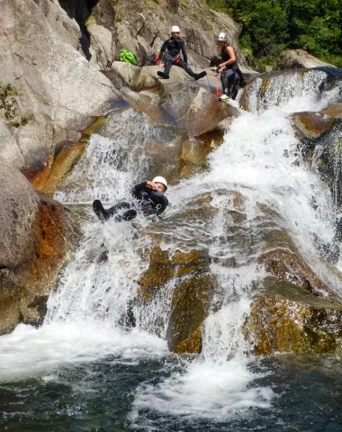 Group practicing canyoning with the 