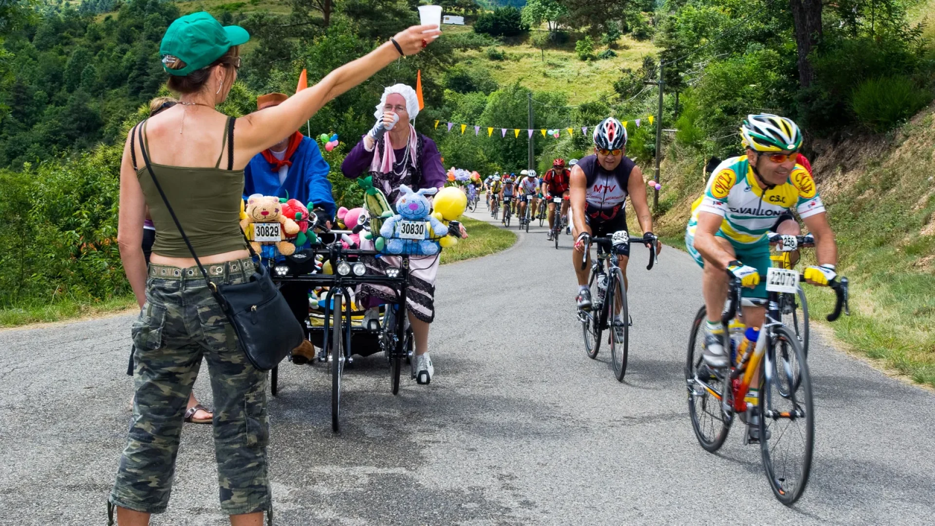Course cycliste de l'Ardéchoise, en été