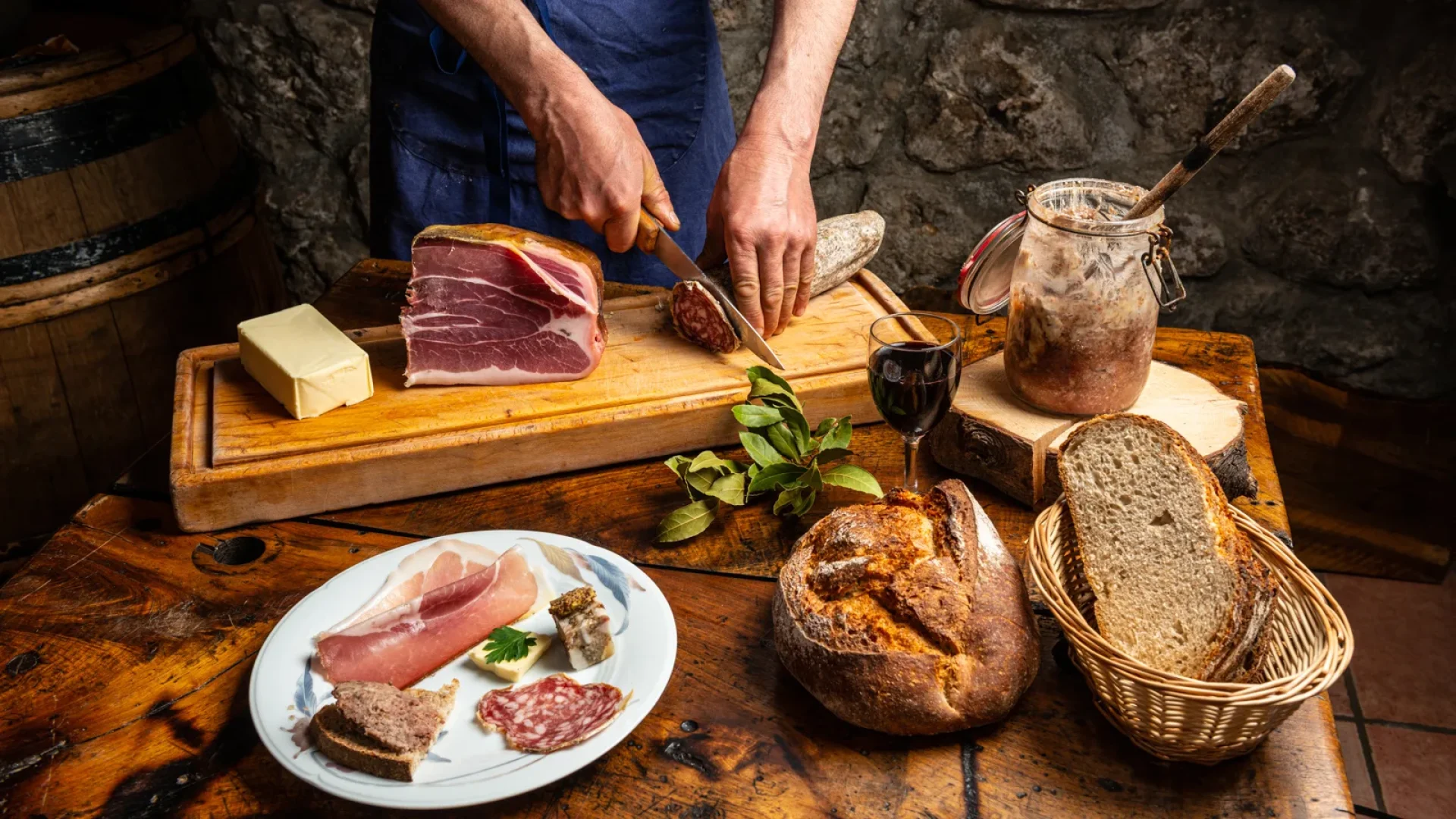 Local products with wine and charcuterie at the" Auberge de Chanéac"