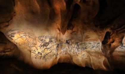 Patrick Aventurier - Grotte Chauvet 2 Ardèche - 92 animaux en mouvement sont représentés dans le panneau des lions de la grotte Chauvet