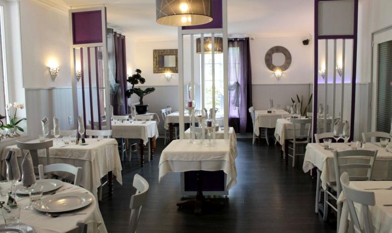 F Brunet - Salle restaurant