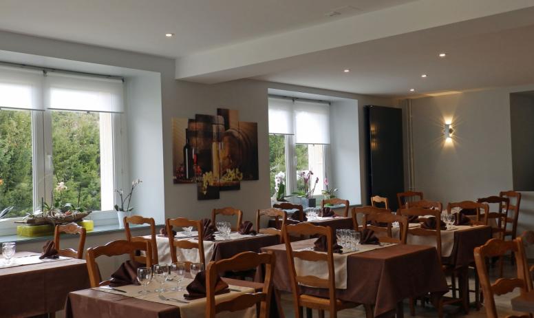 © Restaurant_de_l'hotel_les_cevennes-ADT07