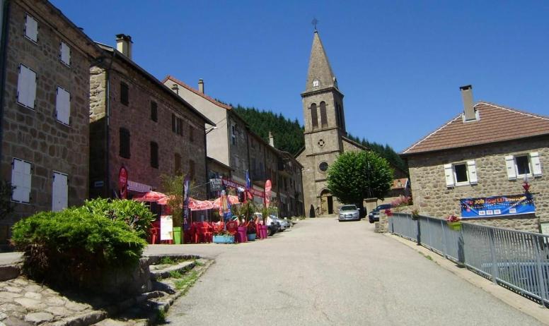Gîtes de France - centre du village à 1.3 km.  