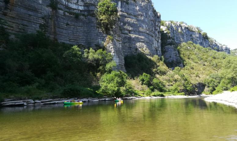 M.Brioude - Canoe dans les gorges du Chassezac