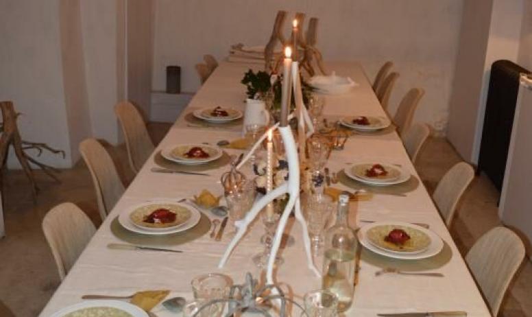 Au Château d'Uzer, la table du dîner de Noël...