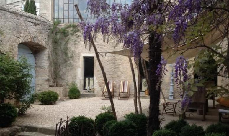 Gîtes de France - Au Château d'Uzer, en toute saison, au printemps par exemple...