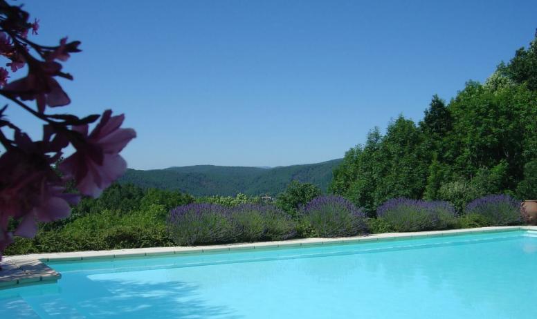 Gîtes de France - Vue panoramique de la piscine