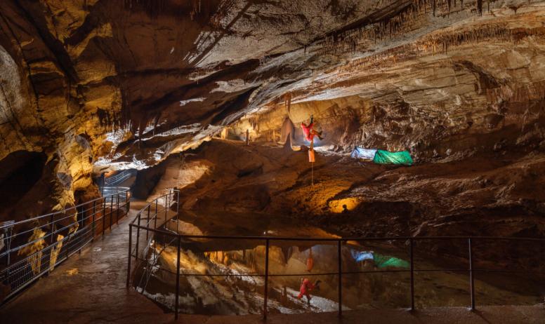 ©Rémi Flament - Grotte de la Cocalière, le bivouac des explorateurs