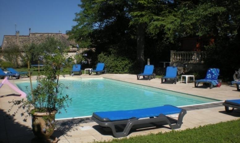 Gîtes de France - La piscine chauffée de 12mX6m