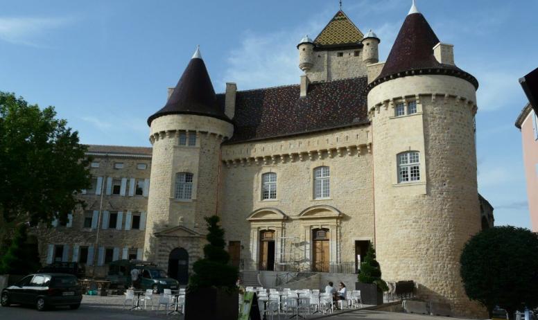 Clévacances - Château   d'   AUBENAS