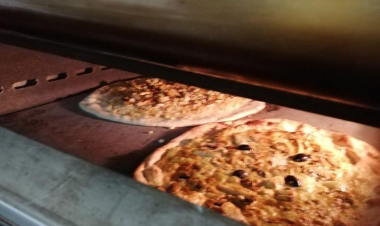 ©pizza des lys - pizzas au four