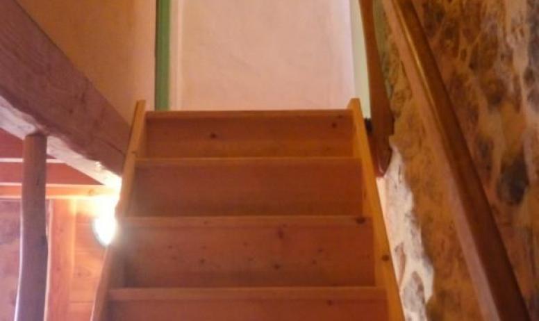 Gîtes de France - vue de l'escalier depuis le bas de la partie Oratoire