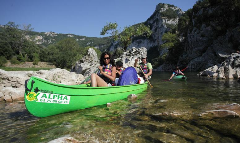 alpha bateaux - Descente de l'Ardèche en canoës