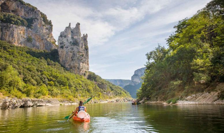 Descente des Gorges de l'Ardèche en canoë
