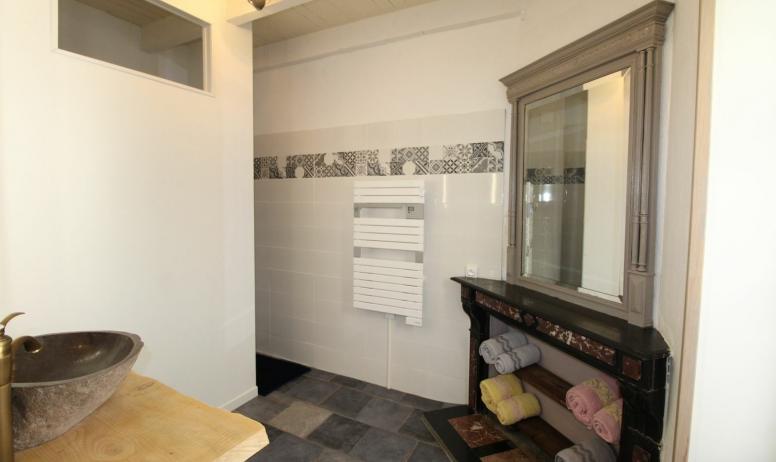 Gîtes de France - Une 2ème salle d'eau avec douche à l'italienne. 