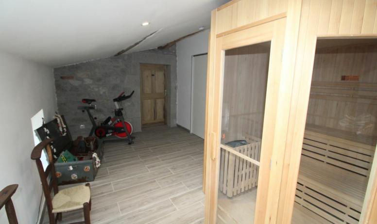 Gîtes de France - Jacuzzi Hammam Sauna et vélo d'appartement