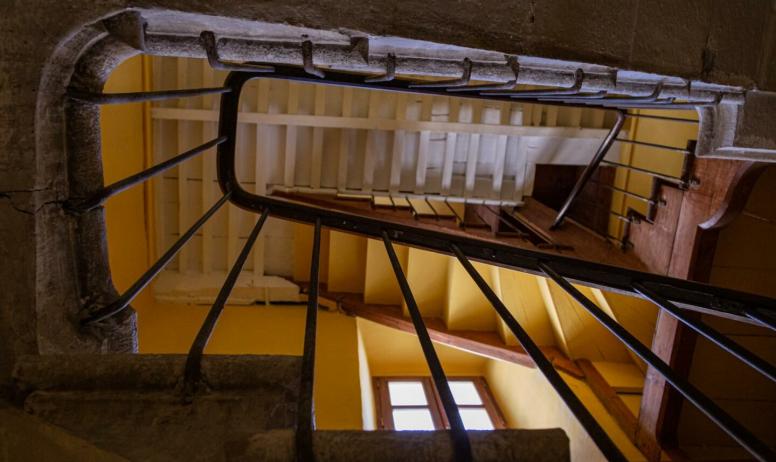 Gîtes de France - Accès aux chambres par ces escaliers