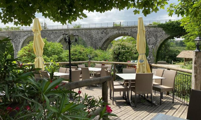 Camping restaurant les Arches - Terrasse