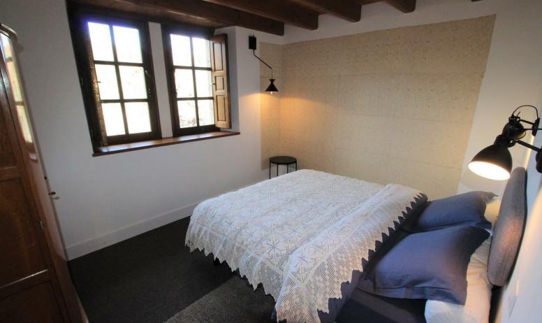 Gîtes de France - Chambre confortable avec lit en 160x200