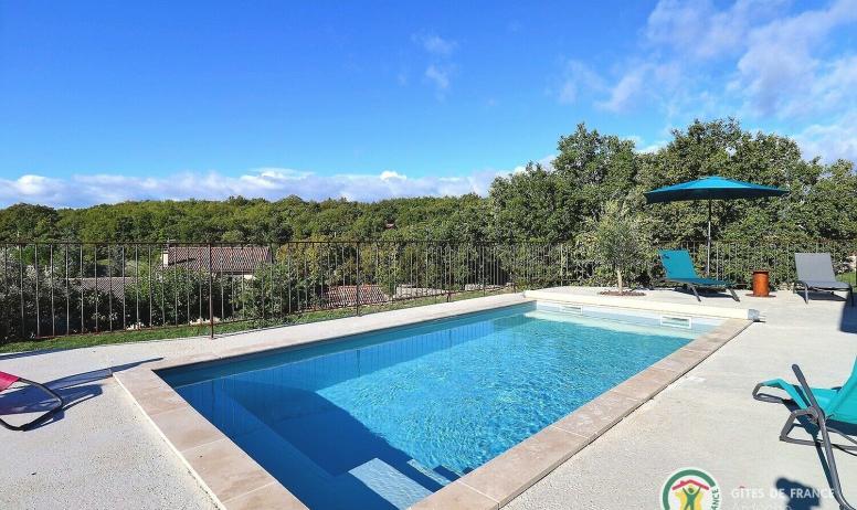 Gîtes de France - Terrasse avec piscine chauffée