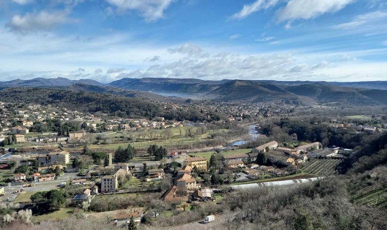 Gîtes de France - vue sur Aubenas et les Monts d'Ardèche