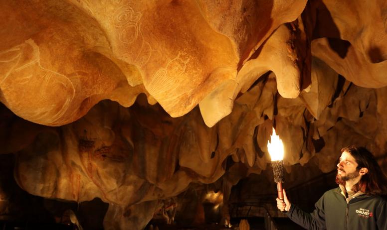 Grotte Chauvet 2 - Ardèche - Visite guidée à la torche