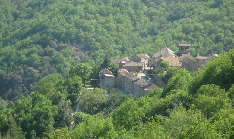 photo personnelle - village de Sablières vue depuis notre terrasse