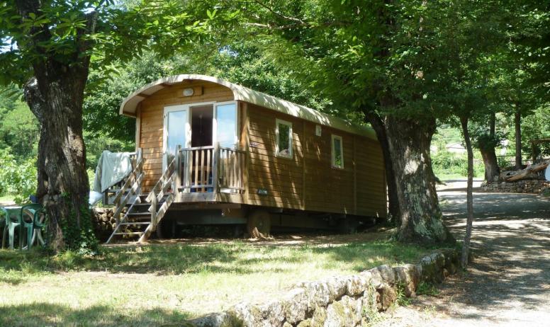 Camping Les Cruses - Roulotte 4pers